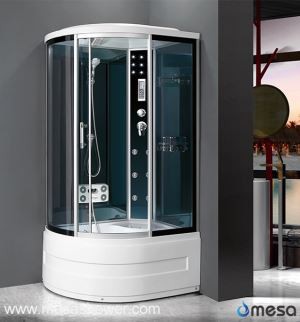 टब और स्टीम के साथ एक शावर संलग्नक में सभी